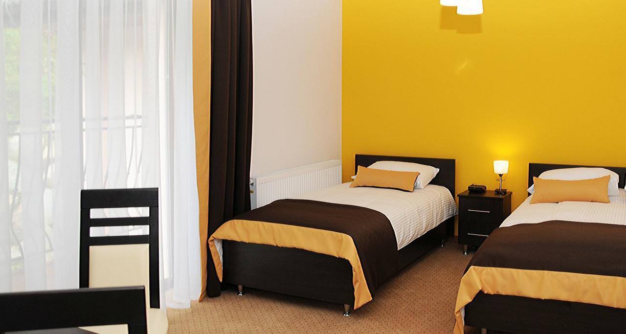 Hotel Klaudia Juszczyn Экстерьер фото