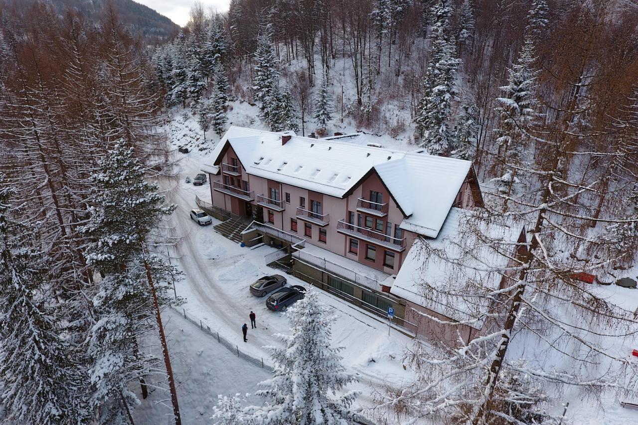 Hotel Klaudia Juszczyn Экстерьер фото